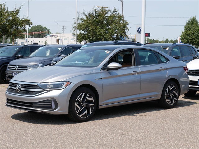 2024 Volkswagen Jetta 1.5T SEL photo 3