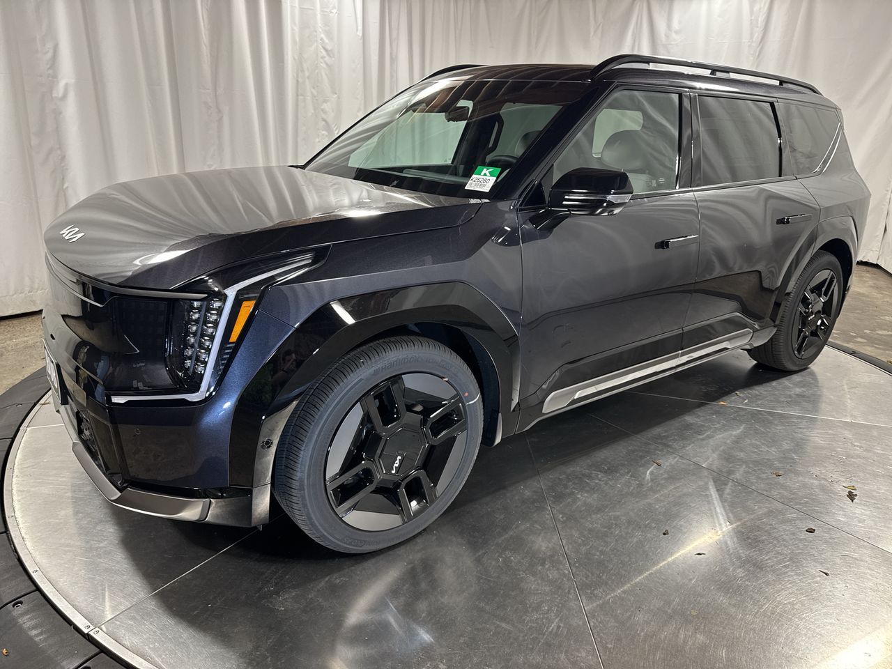 2026 Kia EV9 GT-Line's photo