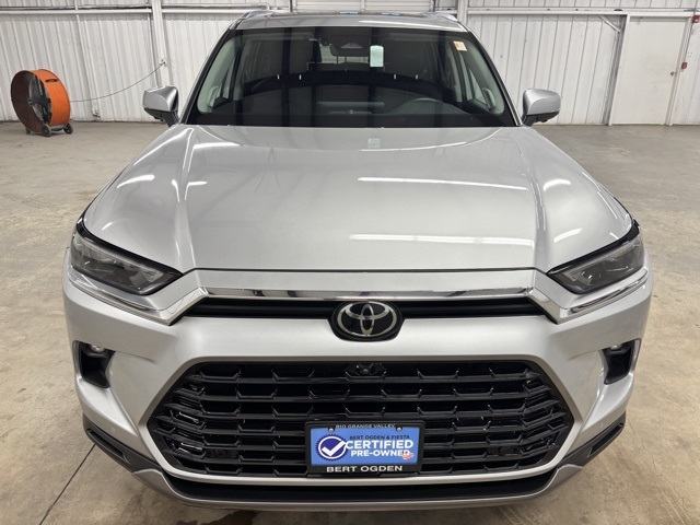 2024 Toyota Highlander Hybrid Limited photo 2