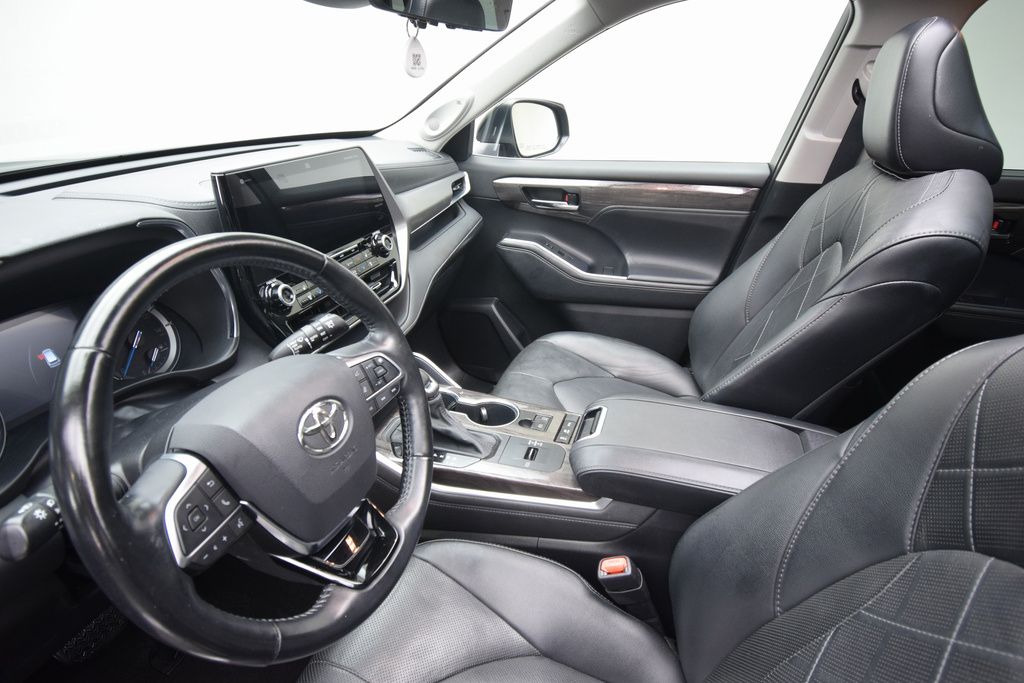 2021 Toyota Highlander Hybrid Platinum photo 7