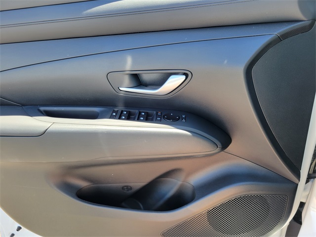 2025 Hyundai Tucson SEL photo 9