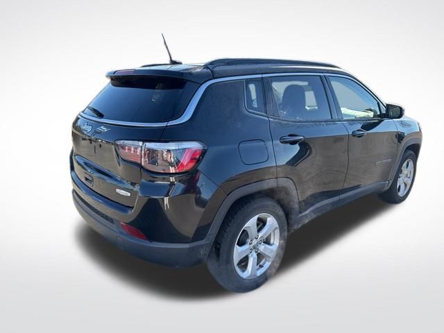 2021 Jeep Compass Latitude photo 4