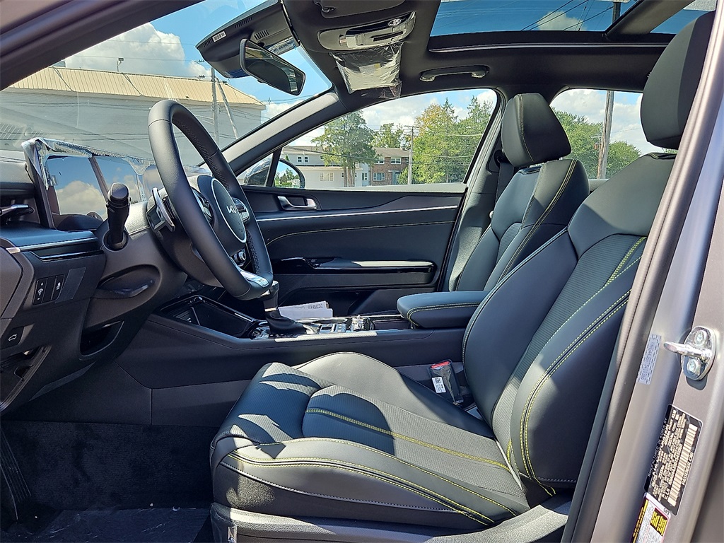 2026 Kia K5 GT photo 9
