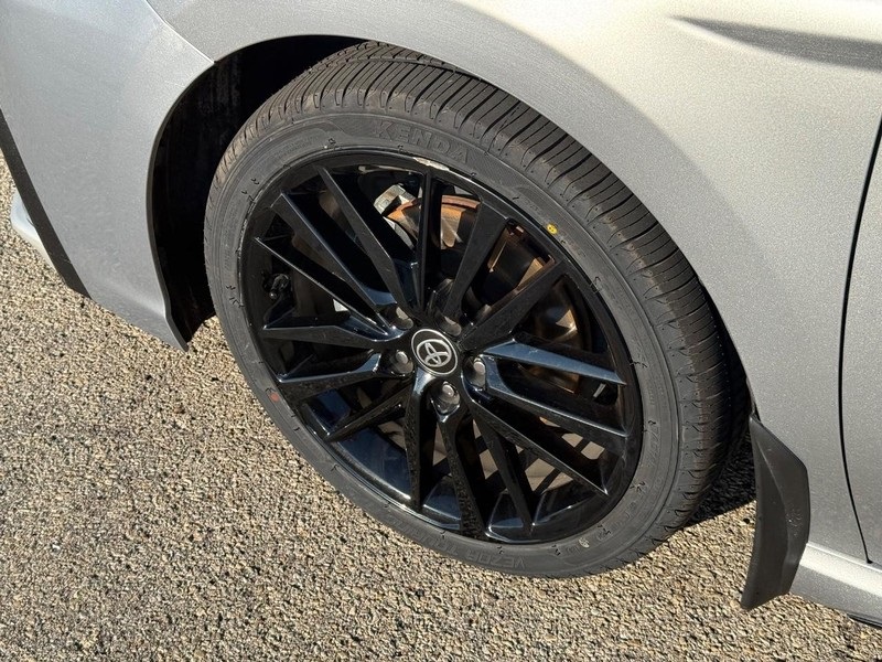 2024 Toyota Camry XSE photo 9