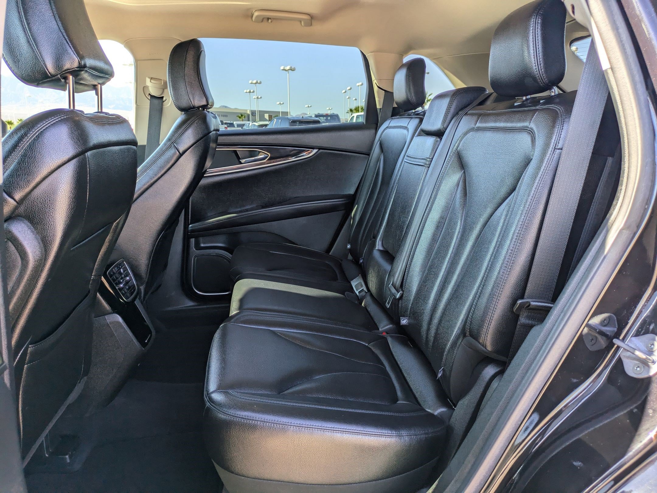 2023 Lincoln Nautilus Standard photo 25