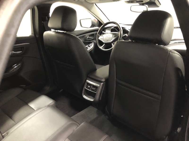 2017 Chevrolet Impala 1LT photo 11