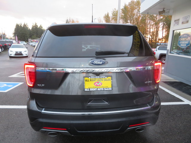 2018 Ford Explorer XLT photo 4