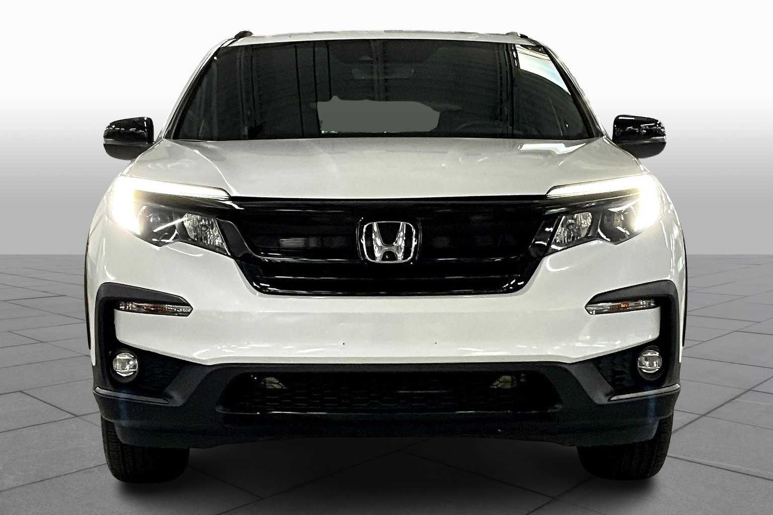 2022 Honda Pilot TrailSport photo 2