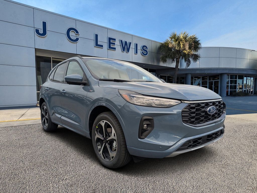 2026 Ford Escape ST-Line Elite's photo
