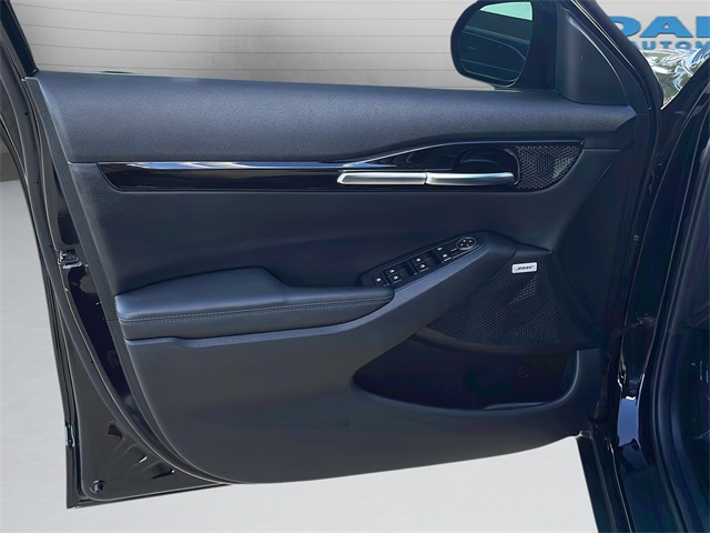 2023 Kia Seltos SX photo 12