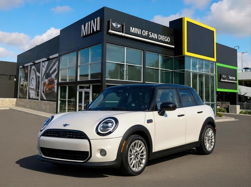 2026 MINI Hardtop 4 Door's photo