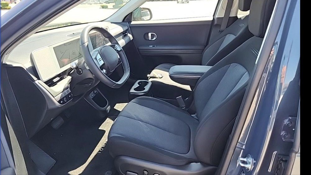 2024 Hyundai Ioniq 5 SEL photo 2