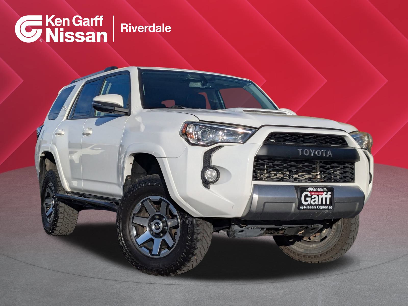 2018 Toyota 4Runner Off-Road Premium's photo