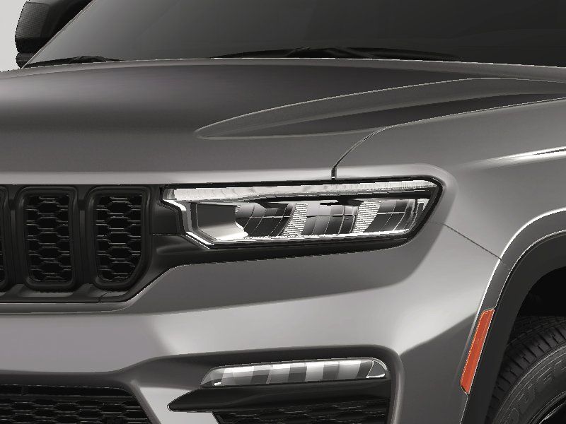 2025 Jeep Grand Cherokee Limited photo 11