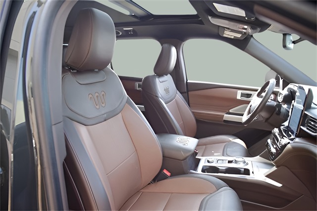 2022 Ford Explorer King Ranch photo 2
