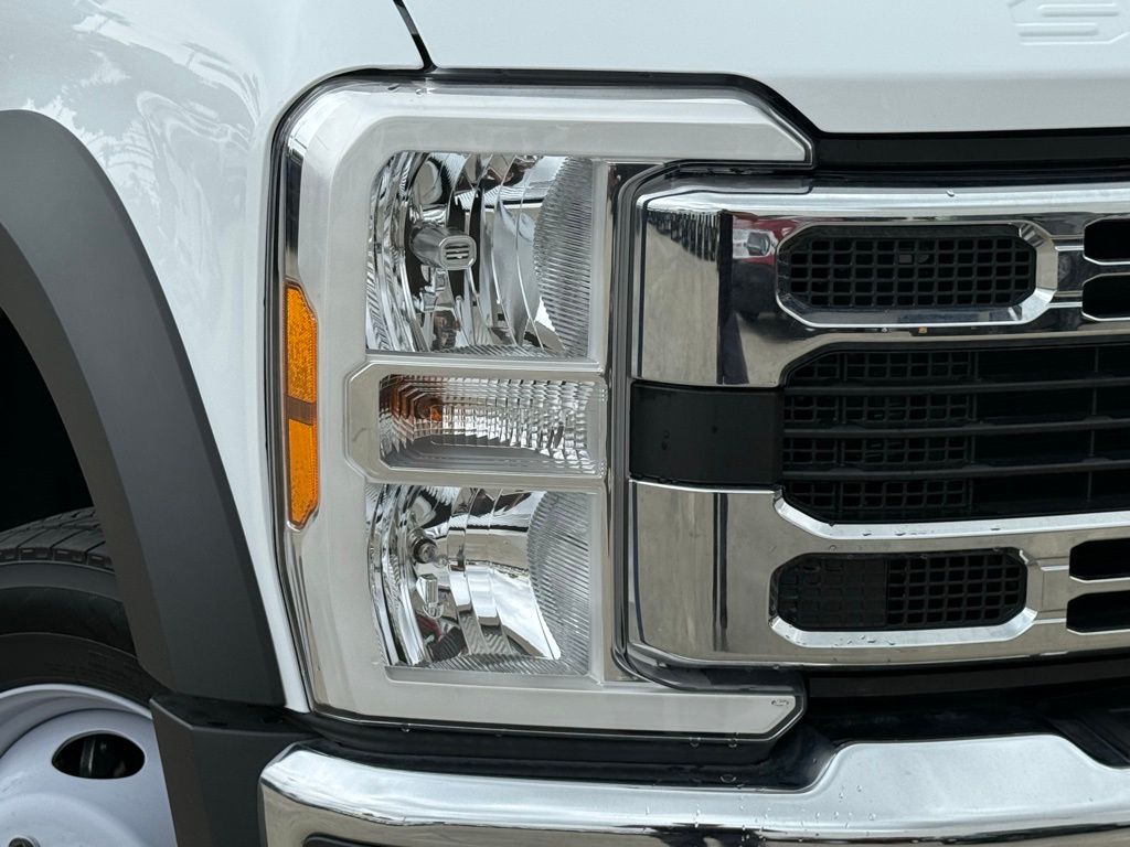 2024 Ford F-450 XL photo 2