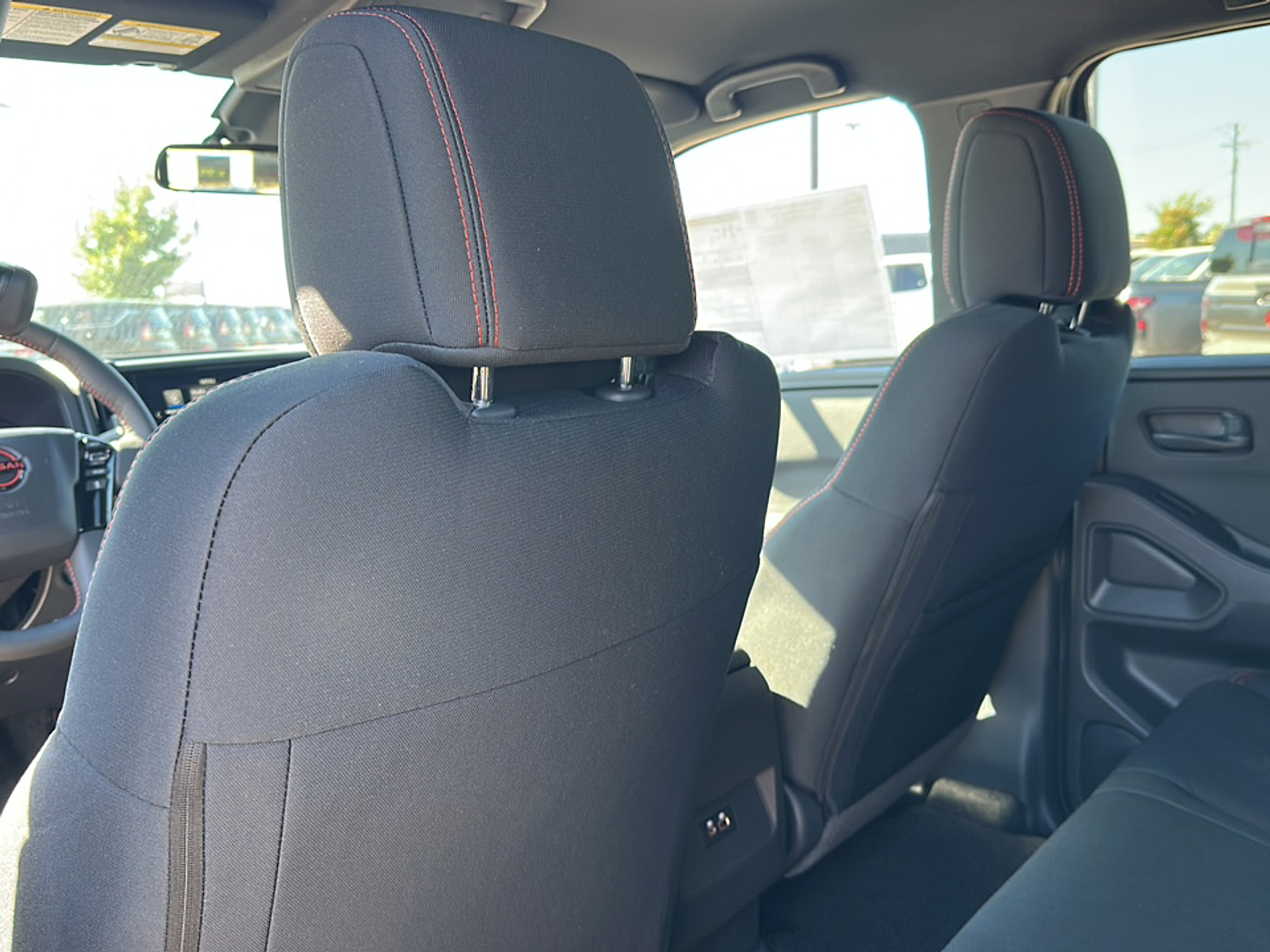 2026 Nissan Frontier Crew Cab PRO-X photo 2