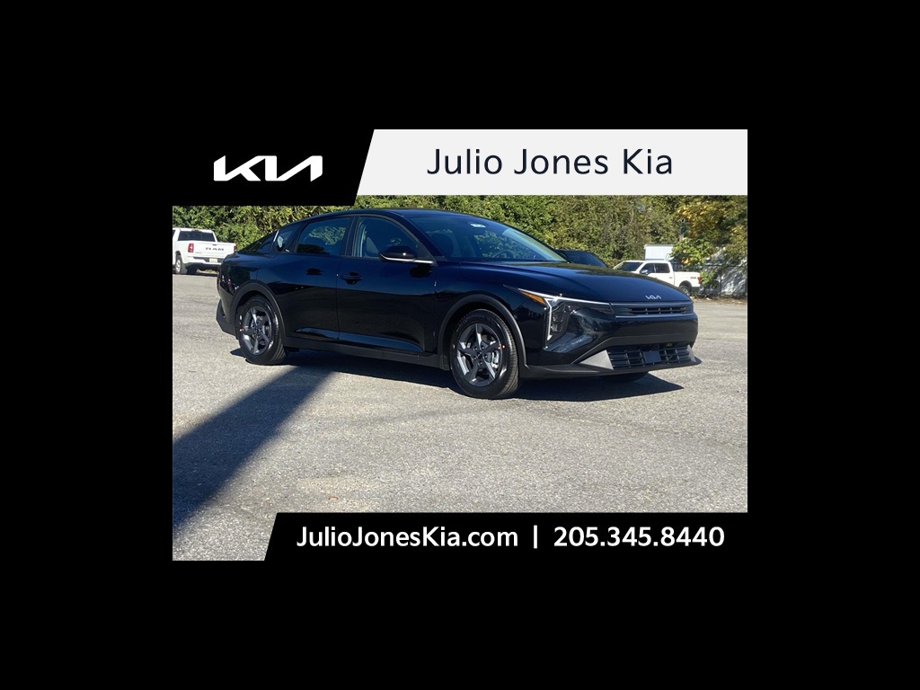 2025 Kia K4 LXS's photo