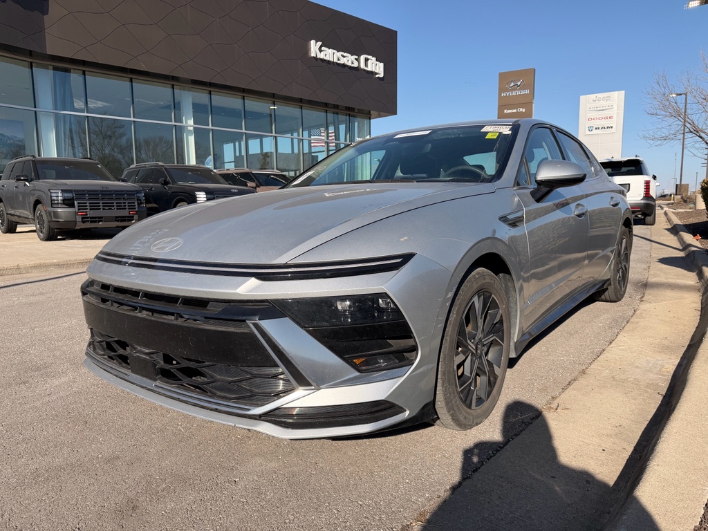 2024 Hyundai Sonata SEL's photo