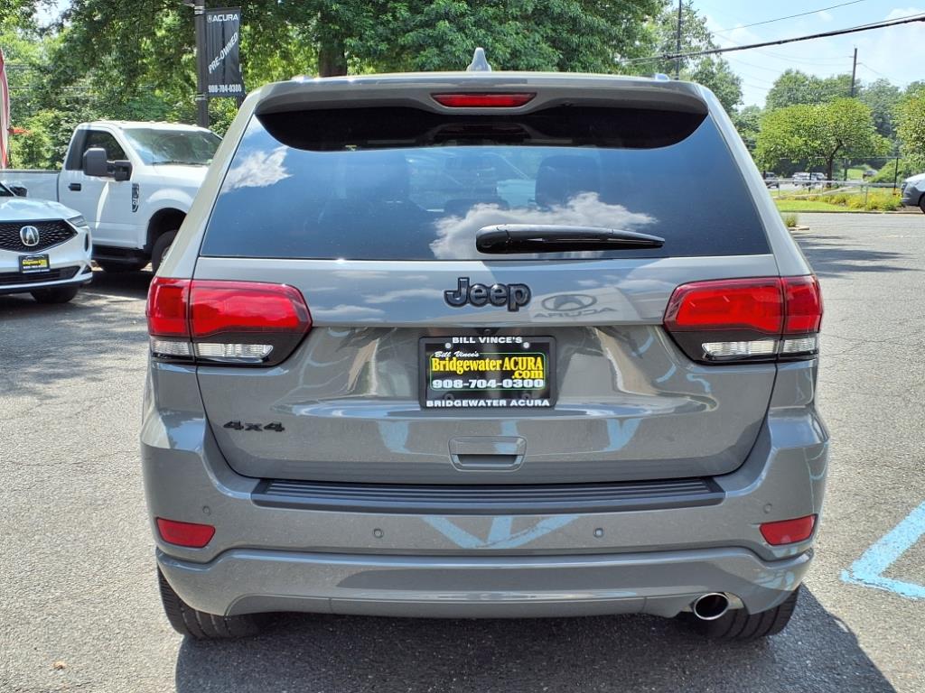 2021 Jeep Grand Cherokee Laredo X photo 4