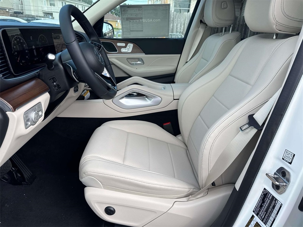 2025 Mercedes Benz GLE 350 4MATIC photo 9