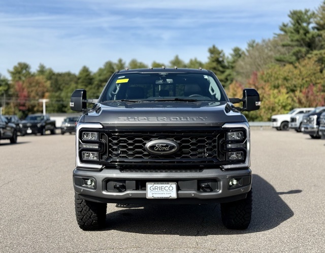 2026 Ford F-350 Lariat photo 11