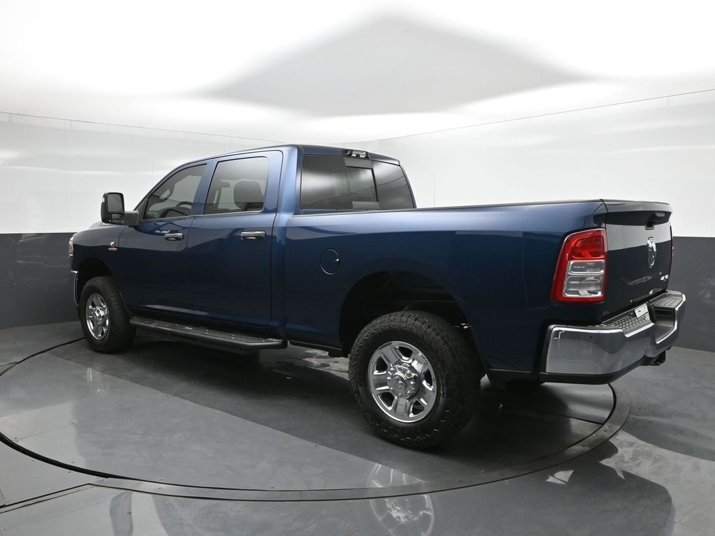2023 Ram 2500 Tradesman photo 4