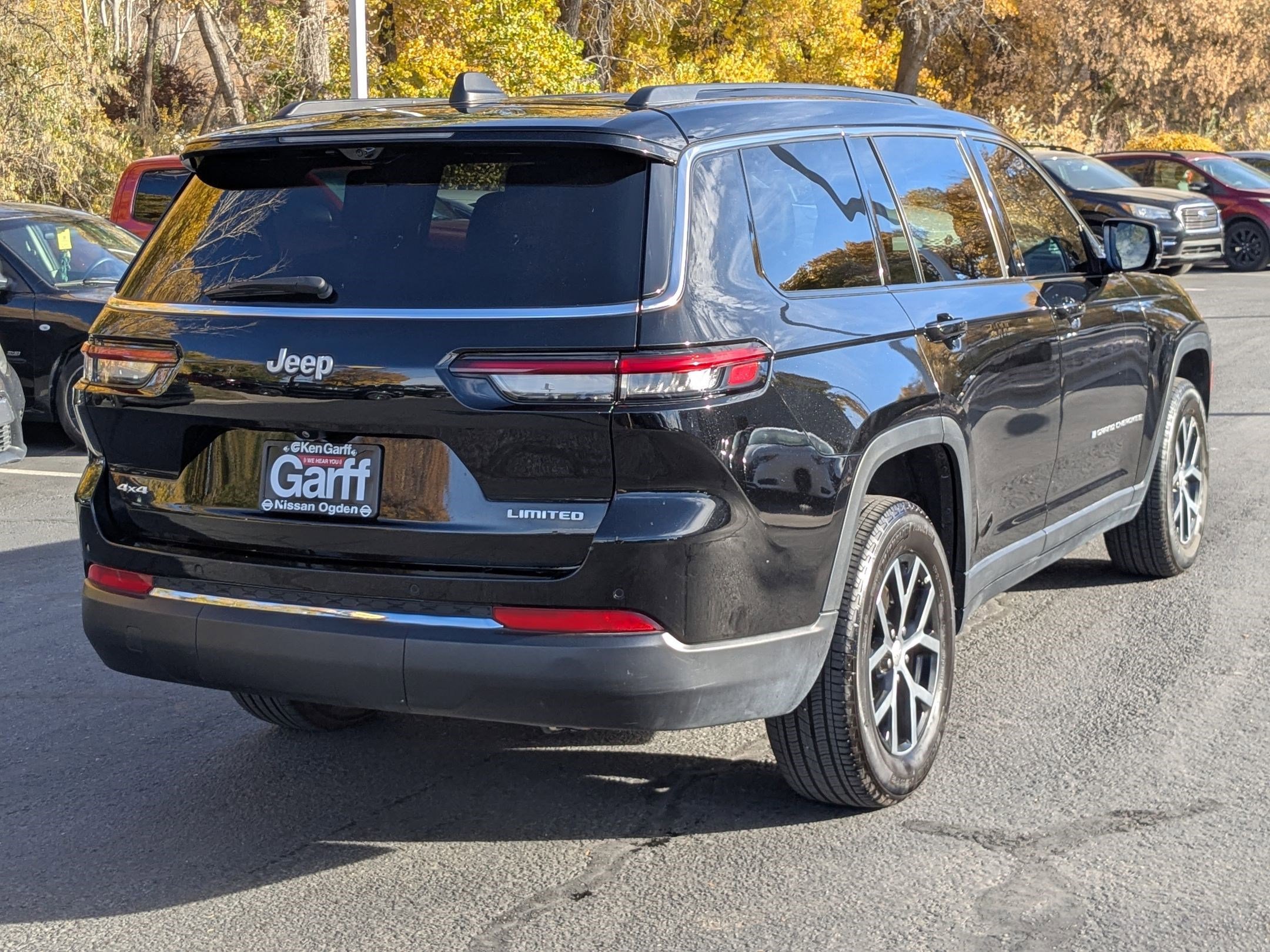 2024 Jeep Grand Cherokee Limited photo 3