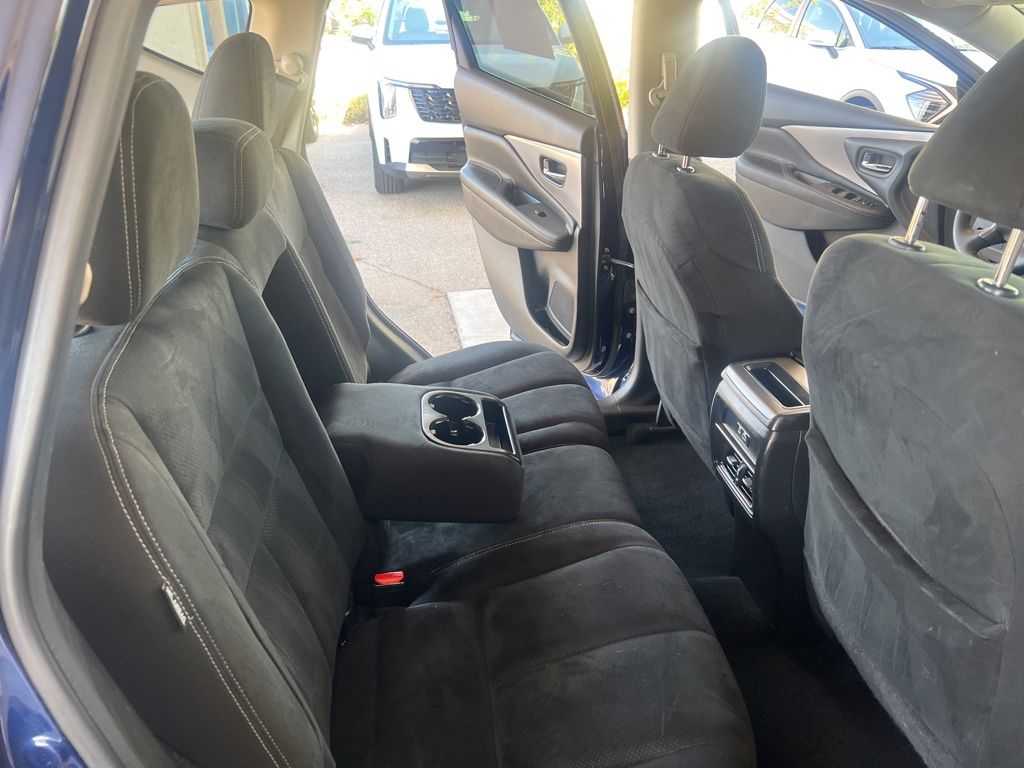 2019 Nissan Murano SV photo 15