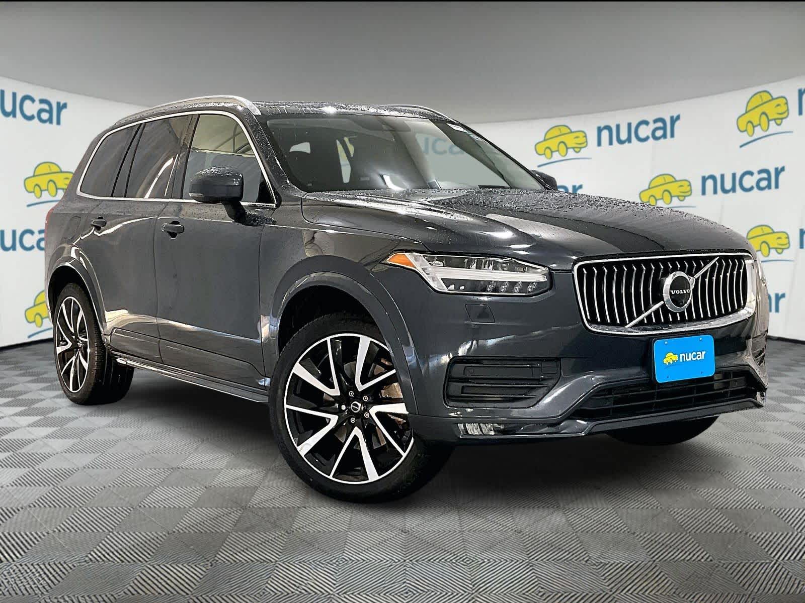 2021 Volvo XC90 Momentum's photo