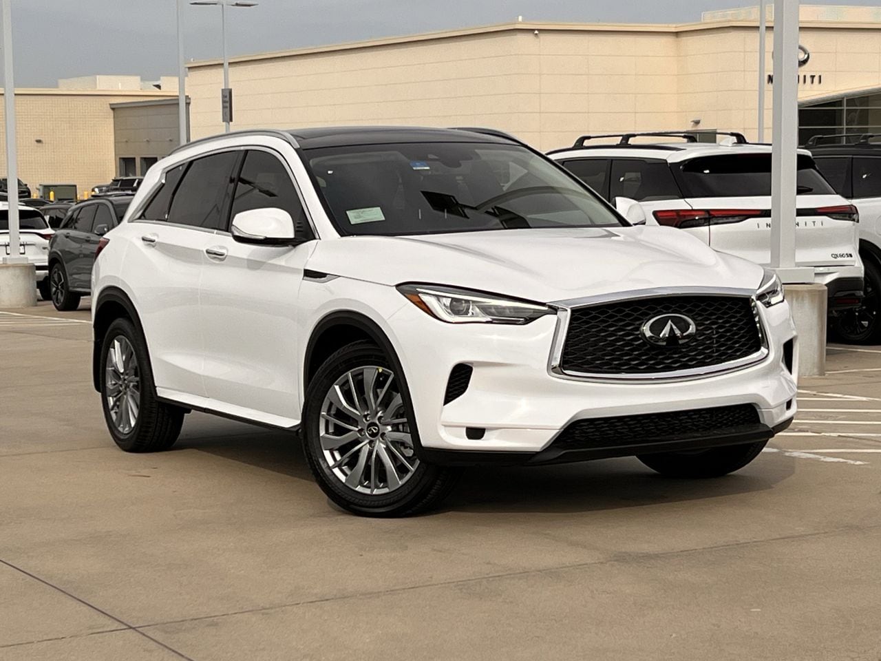 2025 INFINITI QX50 Luxe's photo