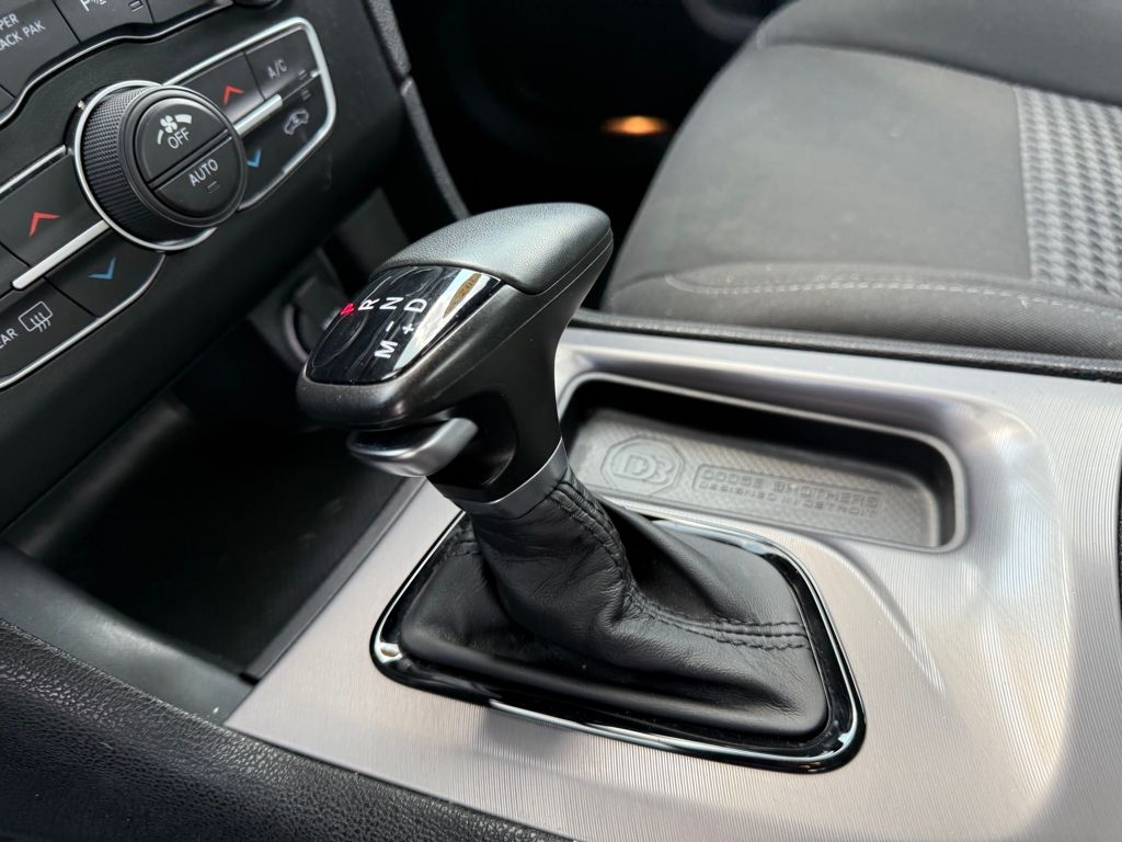 2023 Dodge Charger R/T photo 24