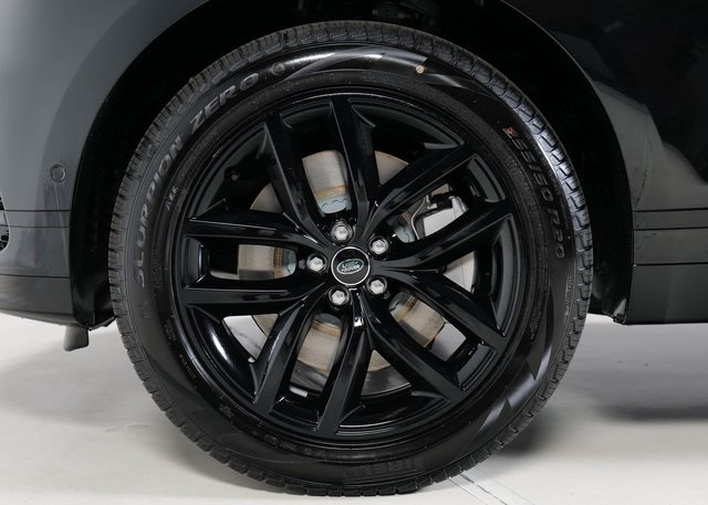 2026 Land Rover Range Rover Velar SE photo 9