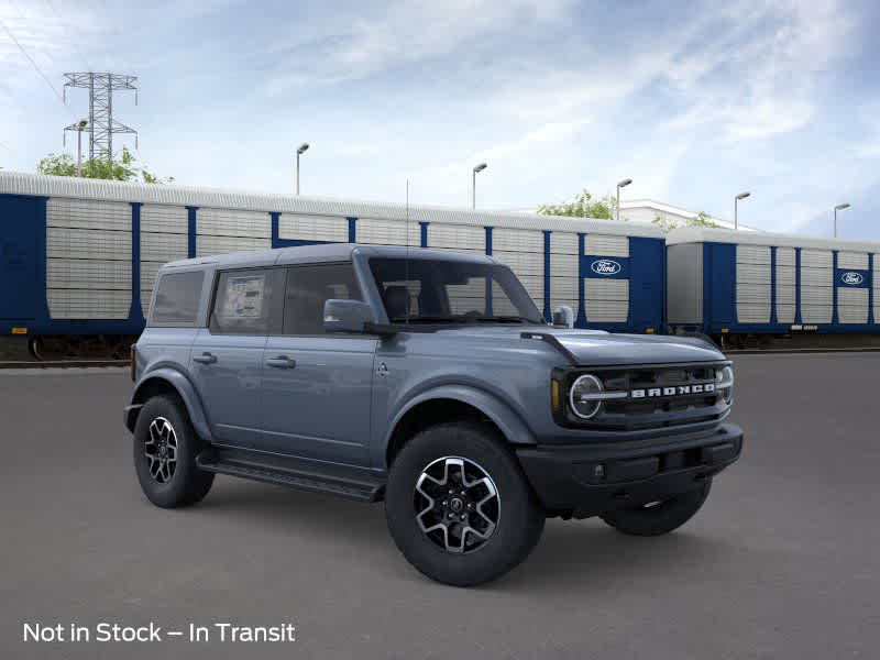 2025 Ford Bronco Outer Banks photo 7