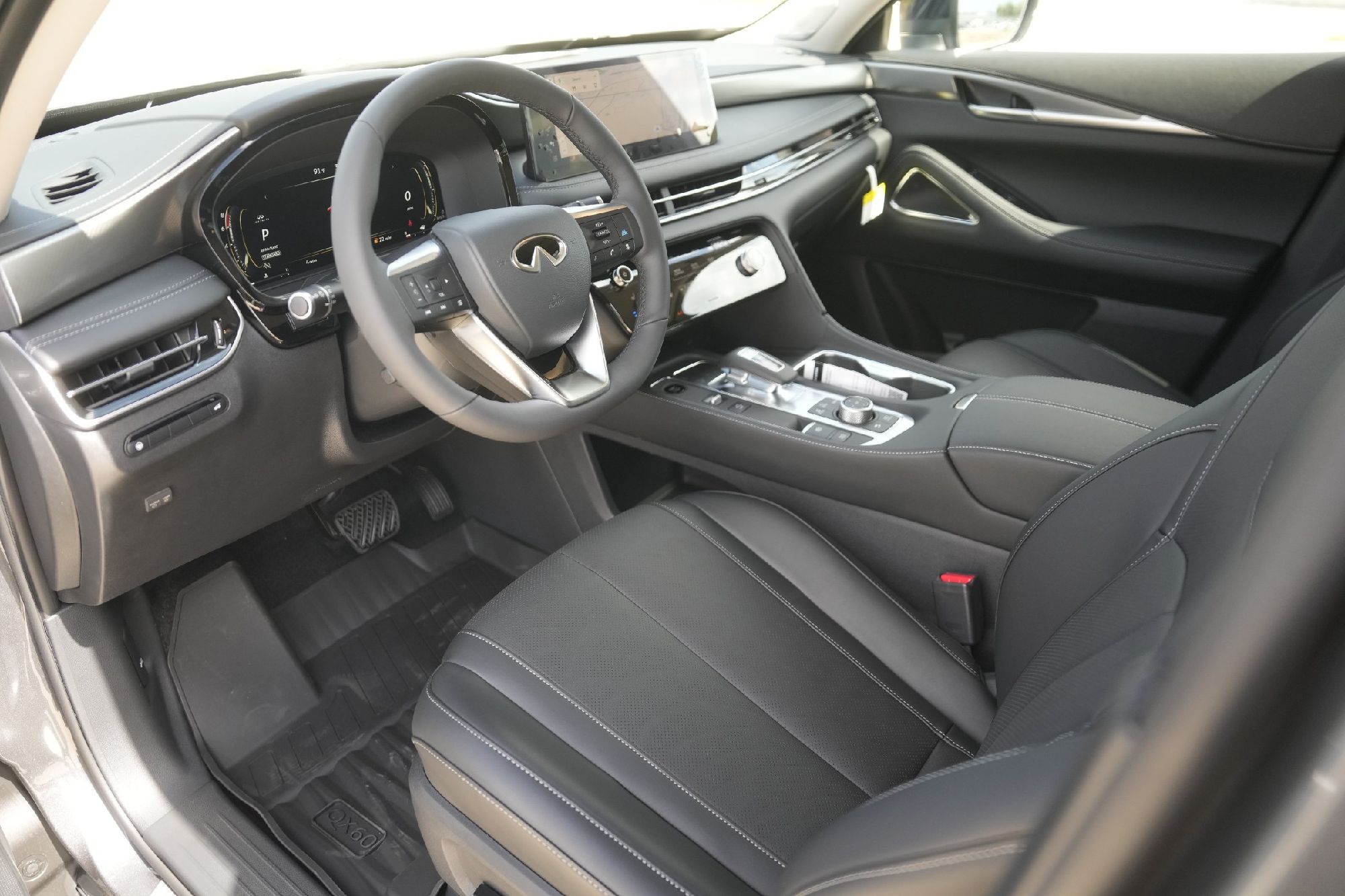 2026 Infiniti QX60 Luxe photo 6