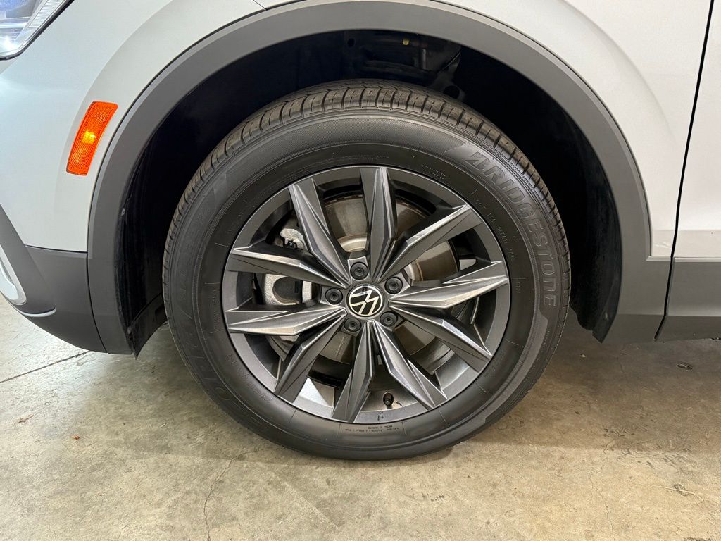 2024 Volkswagen Tiguan SE Wolfsburg Edition photo 14