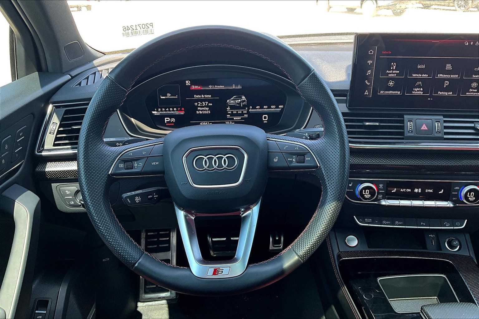 2023 Audi SQ5 Premium Plus photo 9