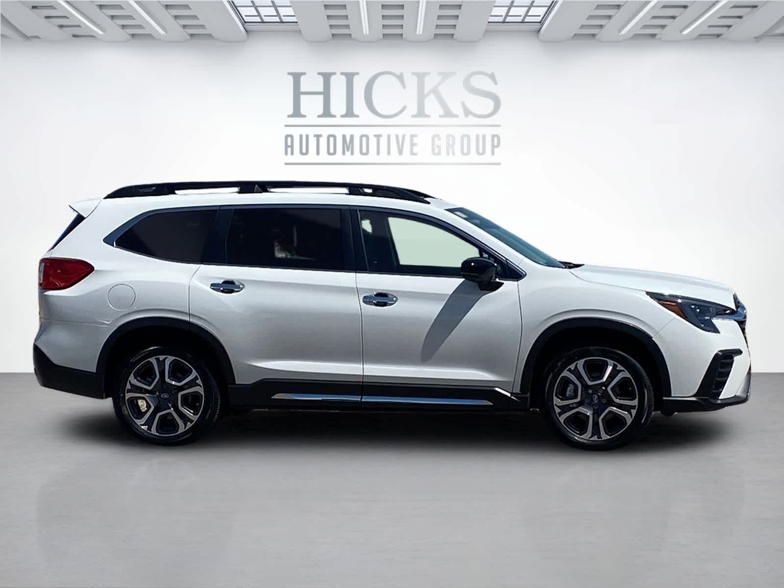 New 2025 CRYSTAL WHITE PEARL Subaru Touring image 4