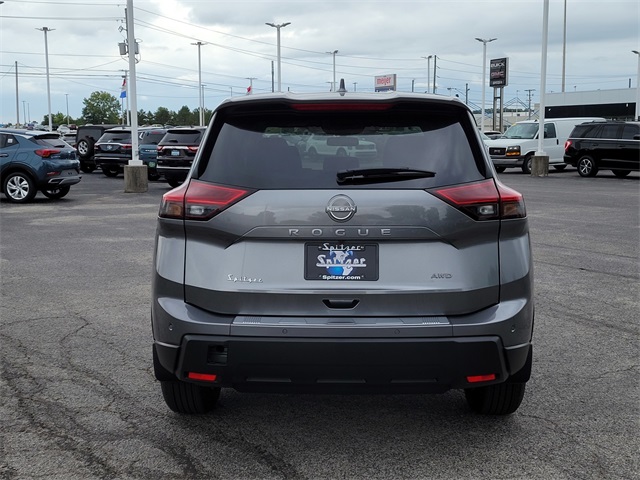2026 Nissan Rogue SV photo 4