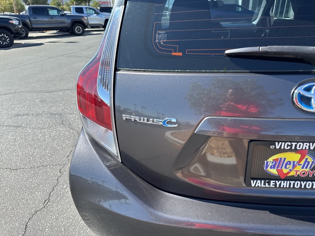 2015 Toyota Prius C One photo 7