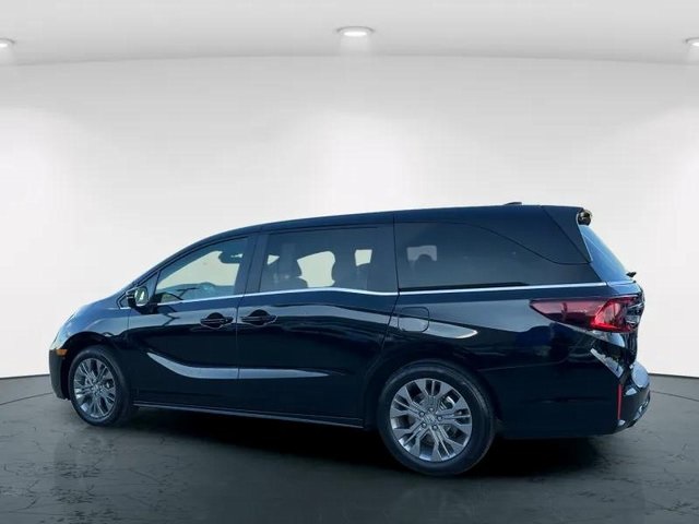 2025 Honda Odyssey Touring photo 4