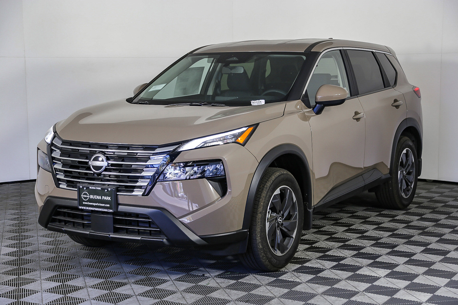 2025 Nissan Rogue SV photo 5