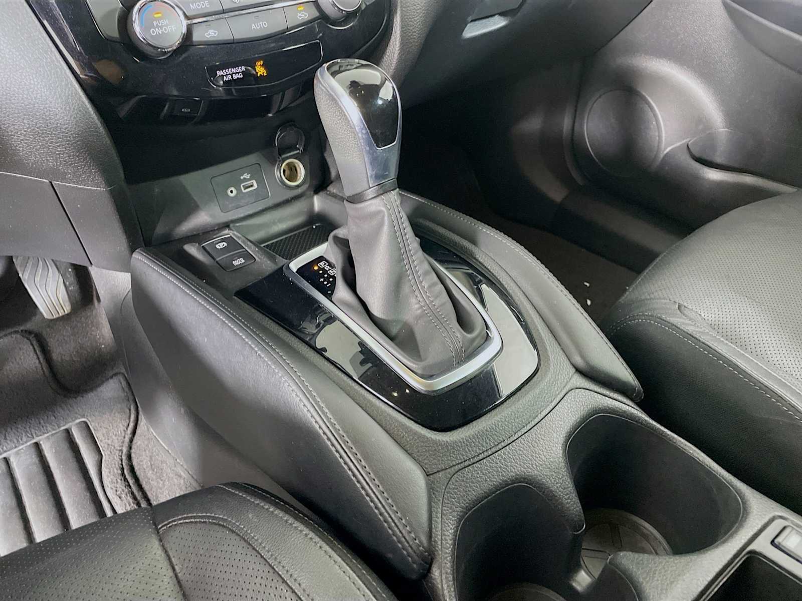 2020 Nissan Rogue SL photo 14