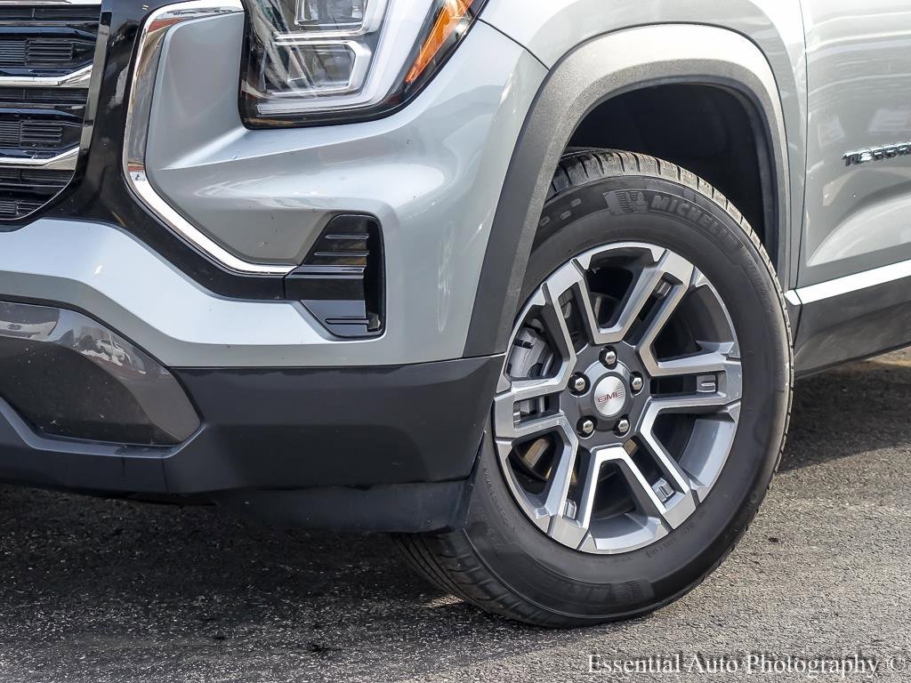 2025 GMC TERRAIN - Image 3
