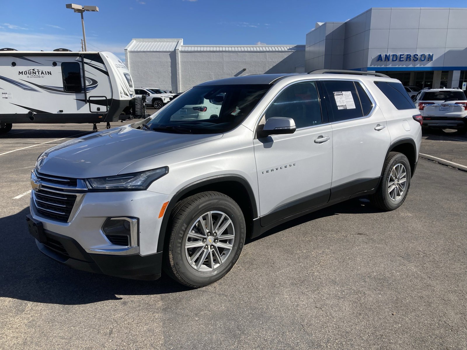 2022 Chevrolet Traverse 3LT's photo