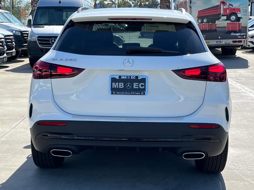 2026 Mercedes Benz GLA 250 photo 21