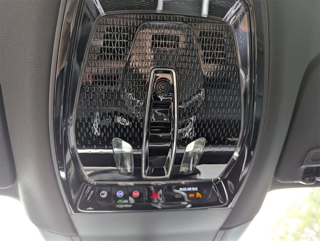2026 Cadillac Escalade Luxury photo 26