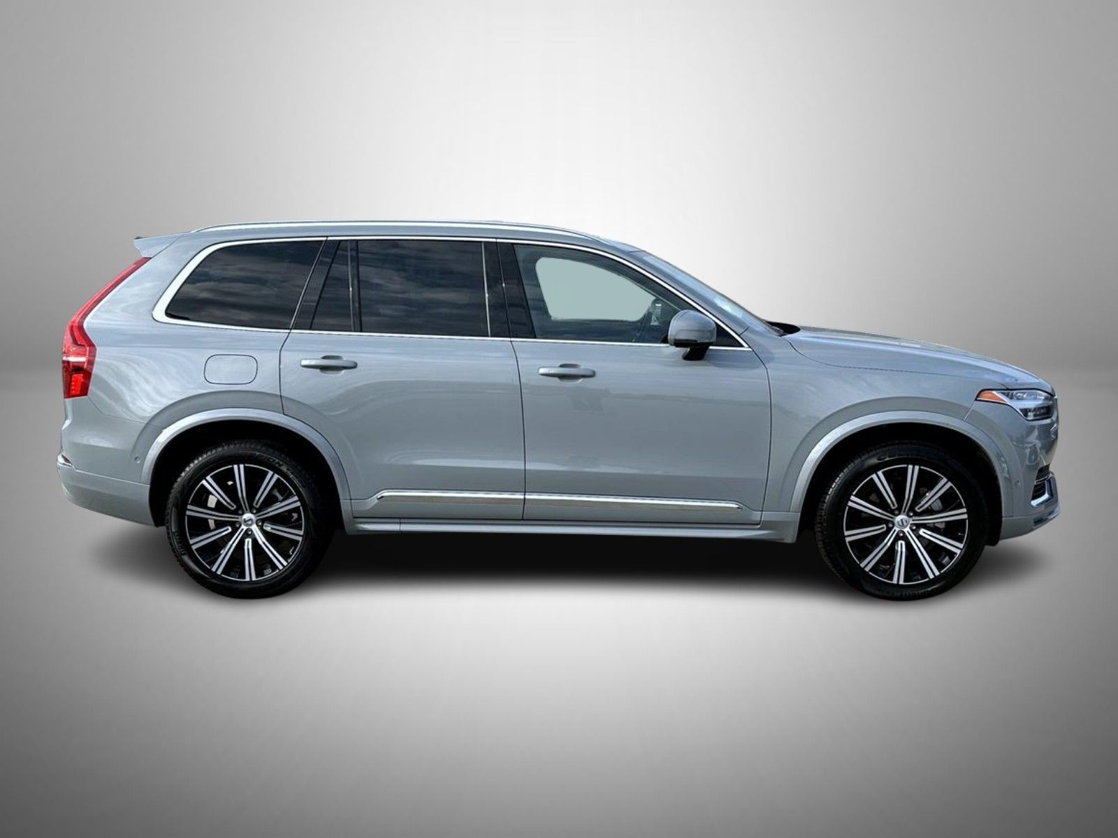 2024 Volvo XC90 Plus photo 3
