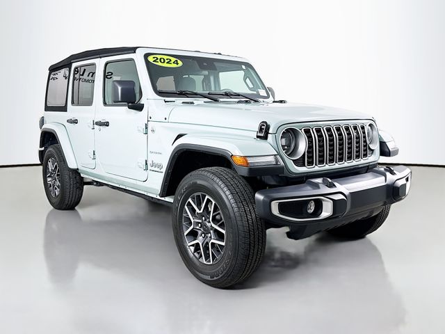 2024 Jeep Wrangler 4-Door Sahara's photo