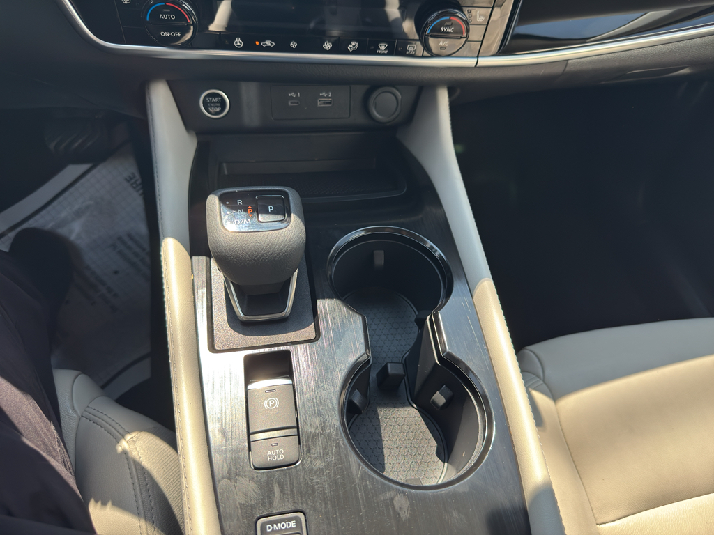 2023 Nissan Rogue SL photo 10